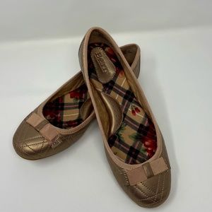 Born Flats Size 7.5 Leather Upper Soft Gold